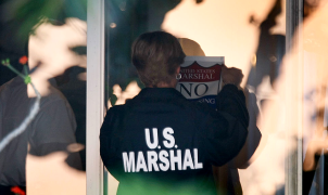Deputy U.S. marshal shot and killed while serving arrest warrant in Louisiana