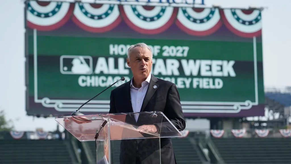 MLB marca abertura mais cedo da história para 2027 e anuncia All-Star em Wrigley Field em meio a risco de lockout