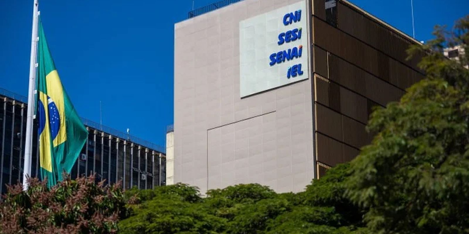 Indústria brasileira reage com indignação à sobretaxa de 25% imposta pelos EUA