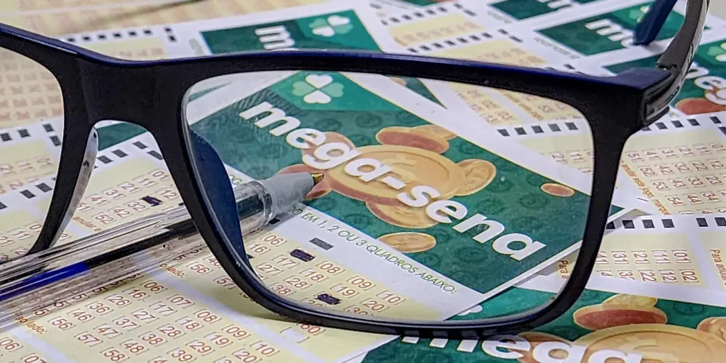Mega-Sena pode pagar R$ 30 milhões no concurso 3.032 nesta quinta-feira