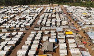 OMS alerta que surto de Ebola no Congo continua em expansão e já soma mais de 1.500 casos