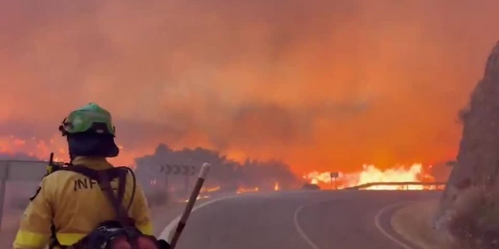 Incêndios florestais se aproximam de Bordeaux e já forçaram retirada de 220 mil pessoas na França