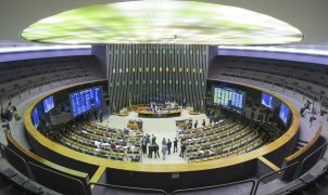 Câmara nega irregularidades em emendas e envia atas ao STF; Dino encaminha explicações de partidos à PF