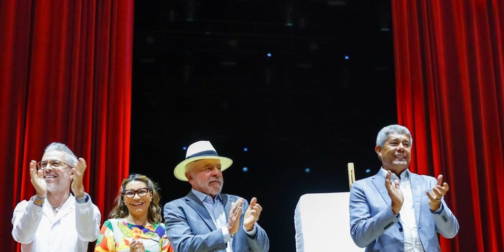 Com Lula presente, Teatro Castro Alves é reinaugurado em Salvador após reforma de R$ 260 milhões