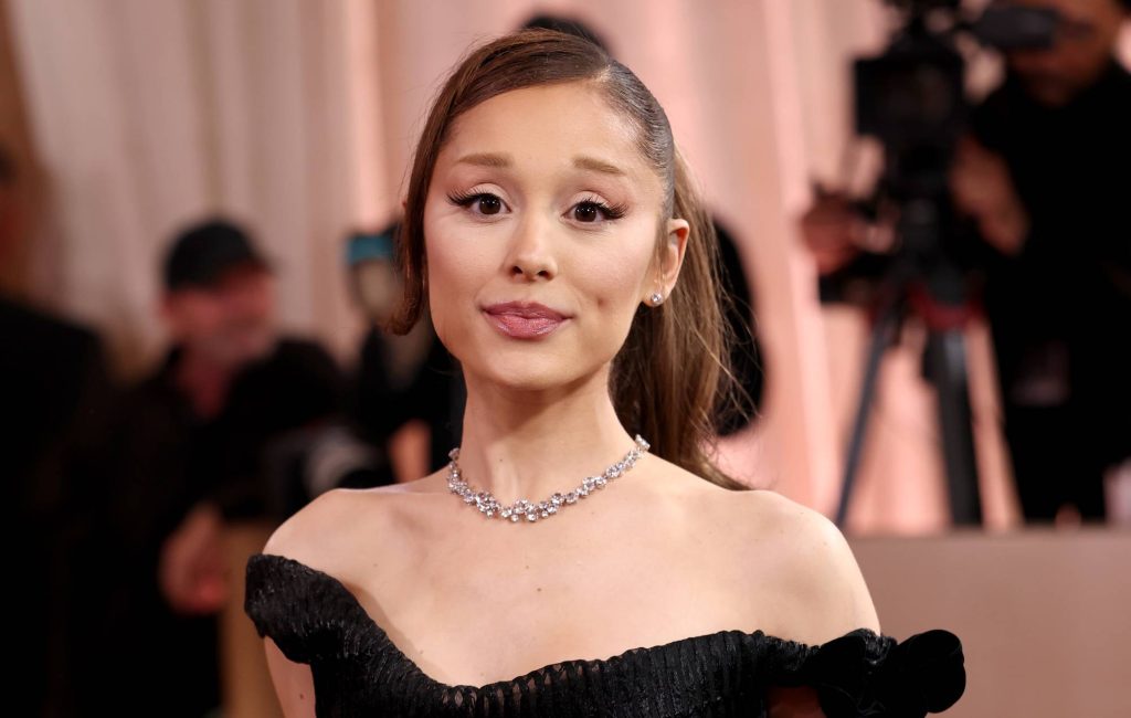 Ariana Grande desiste de papel em nova temporada de American Horror Story por conflito com turnê