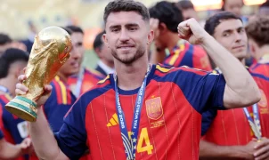 Barcelona mira Aymeric Laporte, campeão mundial em 2026, por €15 milhões