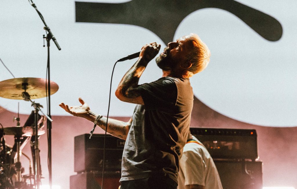 Joe Talbot, do IDLES, declara que Interpol foi uma das principais razões para ter formado a banda