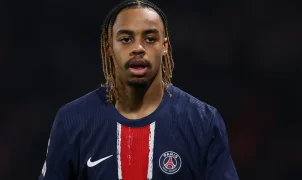 Liverpool acerta termos pessoais com Bradley Barcola e se prepara para negociar com PSG