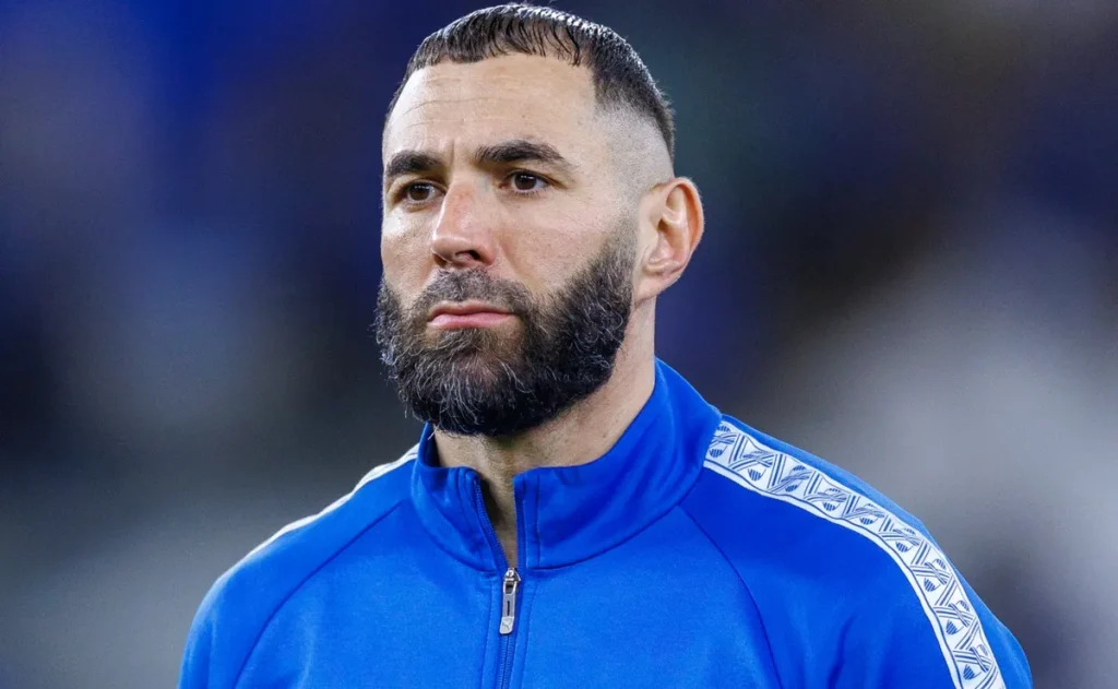 Futuro de Karim Benzema no Al Hilal é incerto; clube estaria aberto a negociar atacante de 38 anos