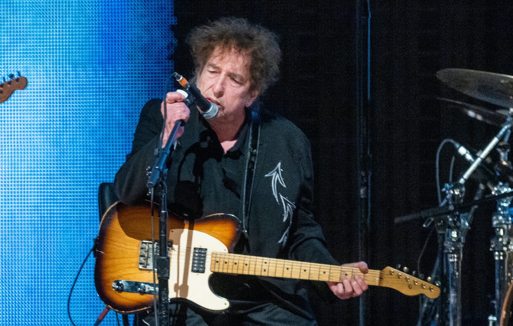 Bob Dylan performs live. CREDIT: Gary Miller/Getty