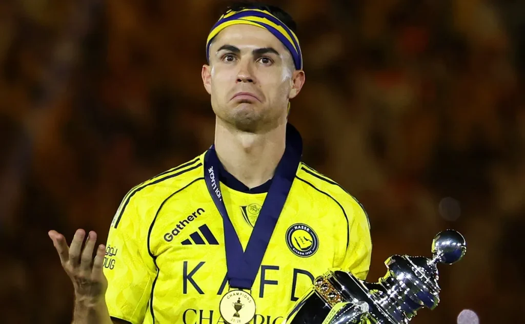 Al Nassr enfrenta dívida bilionária e pode não contratar reforços para Cristiano Ronaldo