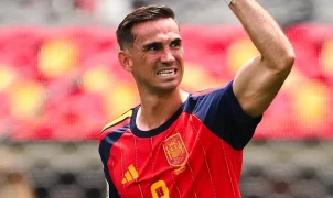 Fabián Ruiz atinge 50 jogos pela Espanha invicto e fecha temporada histórica com título mundial