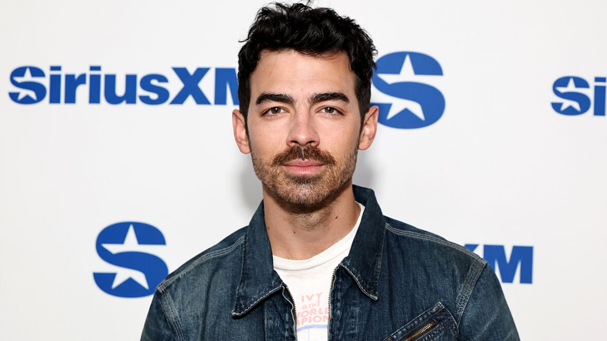 joe-jonas-raro-tati-comentário Joe Jonas visita SiriusXM no SiriusXM Studios