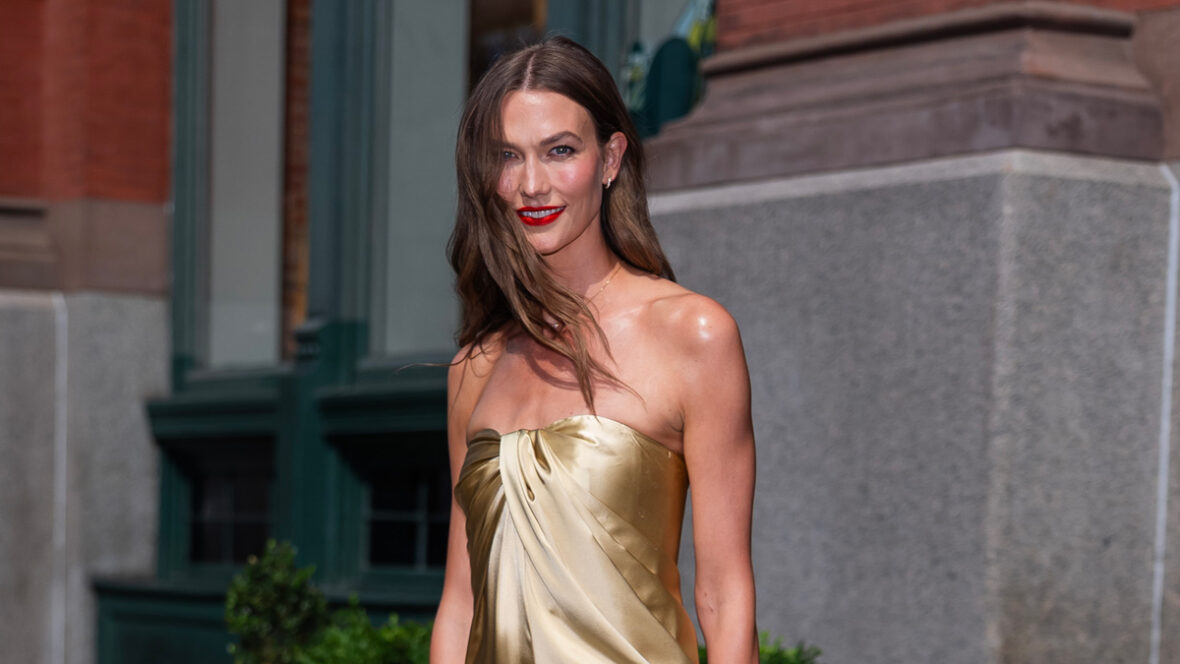 karlie-kloss-at-taylor-swift-wedding