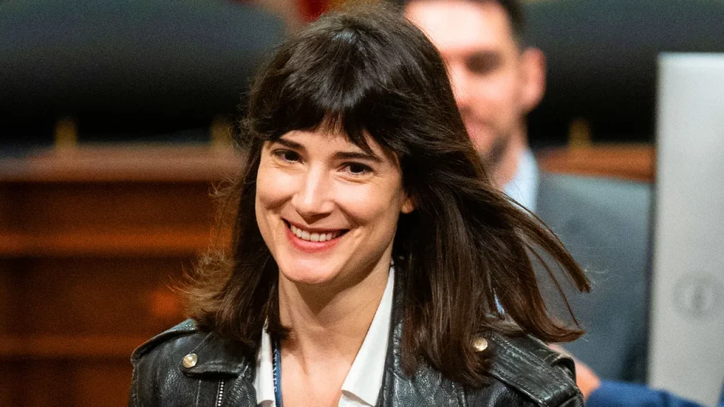 Deputada dos EUA propõe teste cognitivo para congressistas e atrai apoio bipartidário