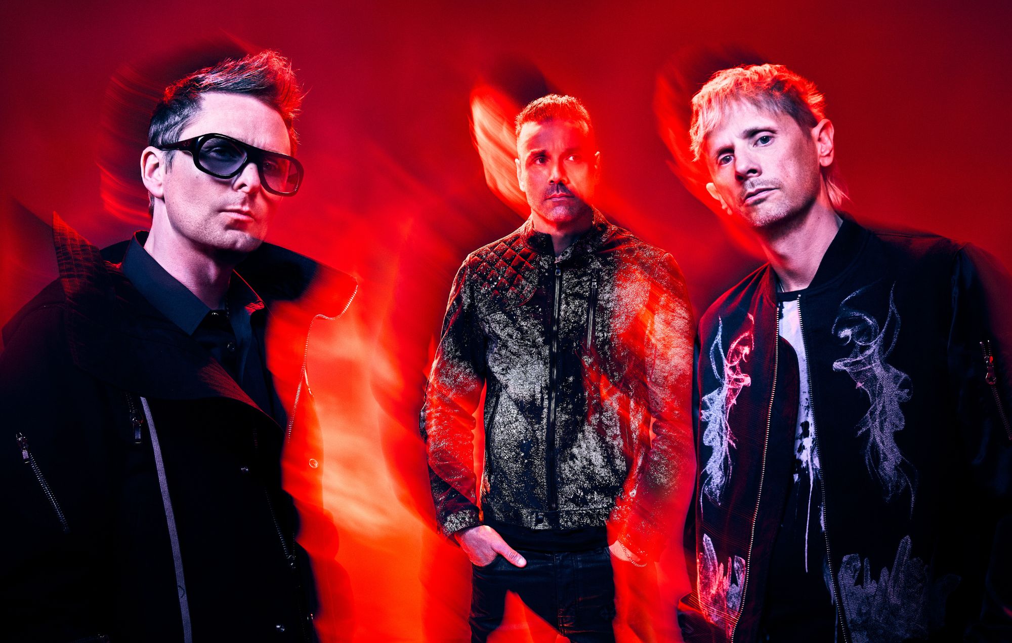 Matt Bellamy, do Muse, relembra cena do rock dos anos 2000 e encontro com Jack White e Albert Hammond Jr.: Foda! Ainda estamos aqui!