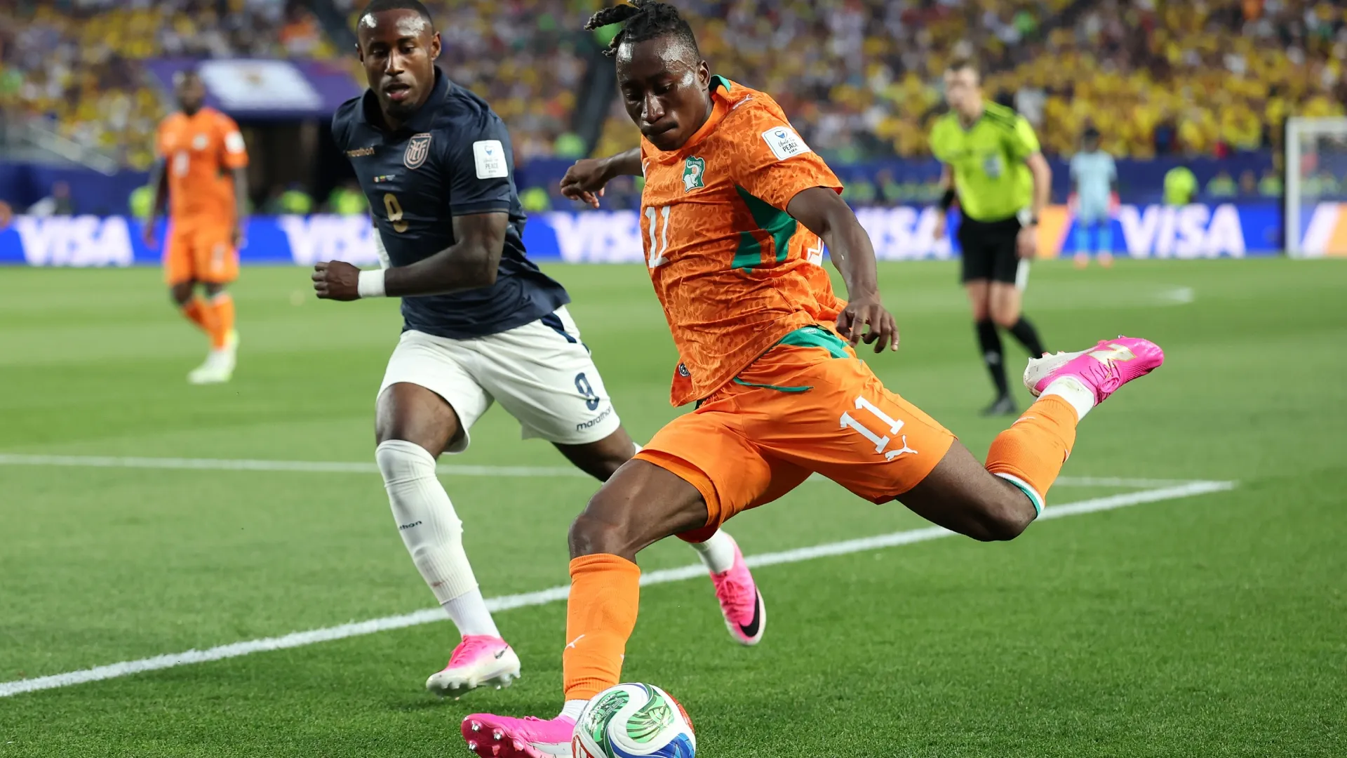Yan Diomande #11 of Cote d
