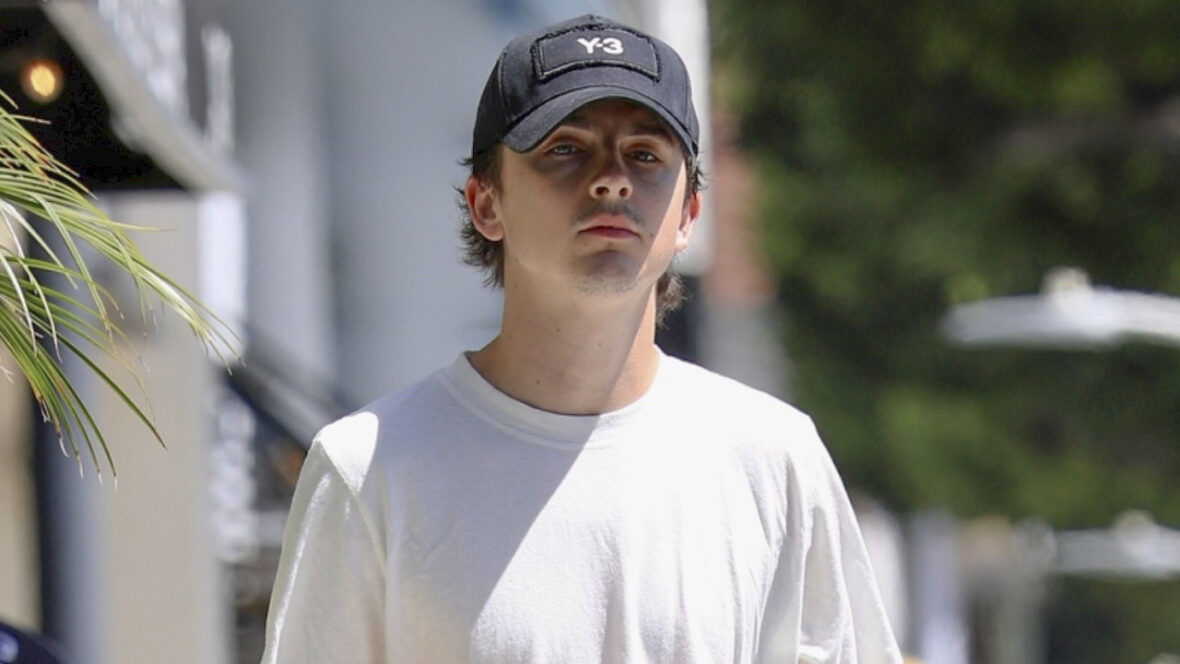 café timothee Timothee Chalamet saindo de bagel e cafeteria em Beverly Hills