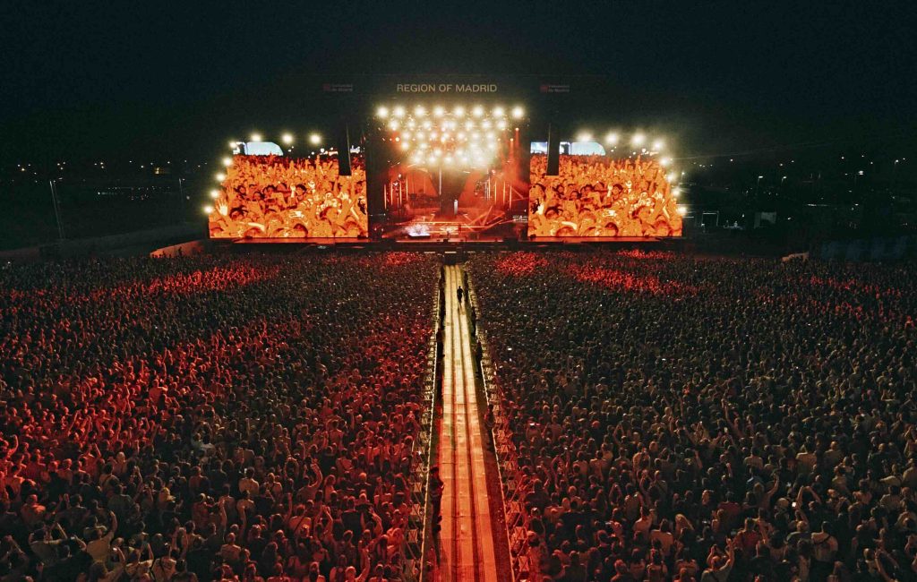 Twenty One Pilots domina Mad Cool 2026 com show pirotécnico e repertório de hits
