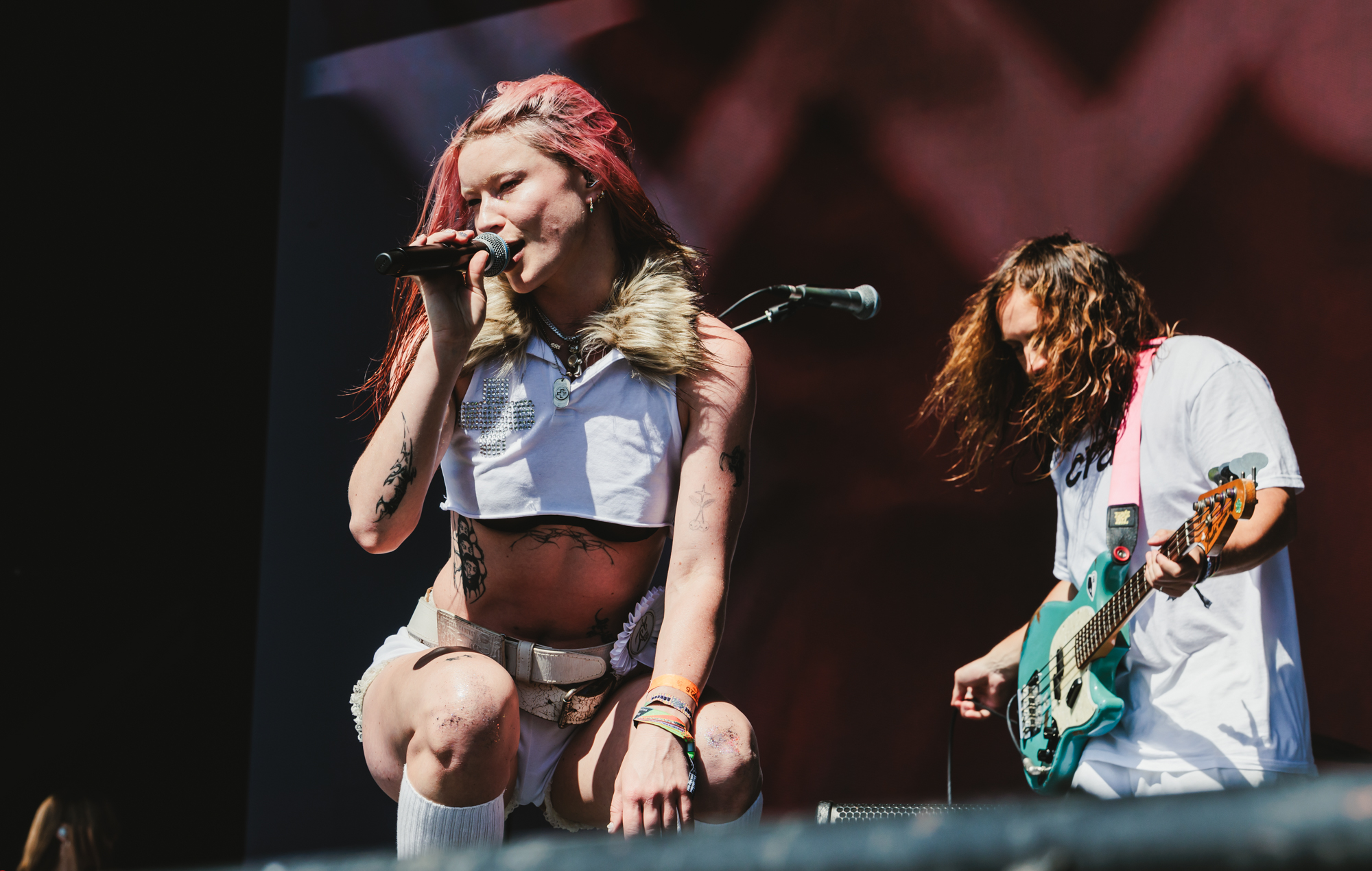 Rhian Teasdale, do Wet Leg, revela que foi expulsa do curso de música na escola: É hilário