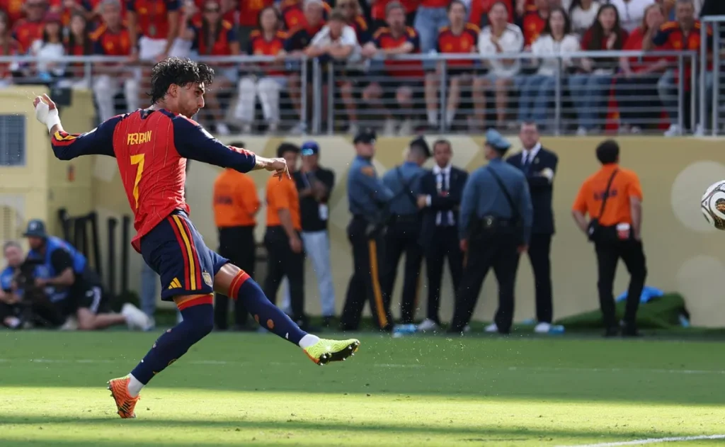 Ferran Torres decide na prorrogação e Espanha vence Argentina na final da Copa do Mundo de 2026