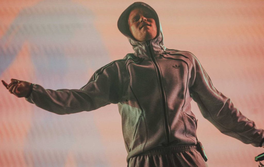 Yung Lean celebra 30 anos com show ao lado de Bladee no Electric Castle 2026