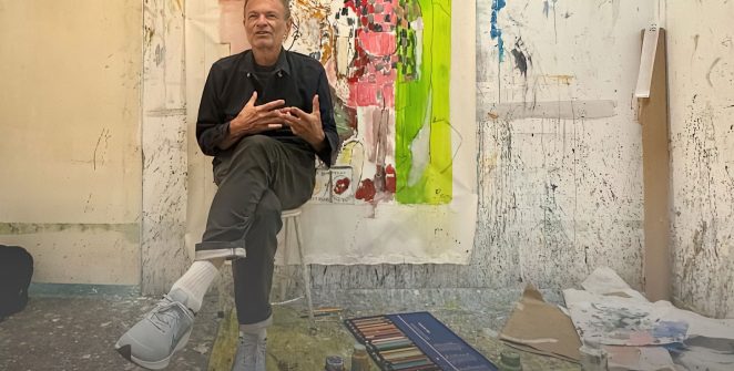 Exposição no Rio convida o público a acompanhar o processo criativo do artista Benjamin Rothstein