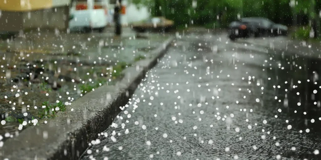 Inmet mantém alerta laranja para tempestades com granizo no Rio Grande do Sul neste domingo e segunda-feira