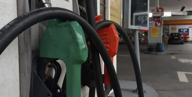 Aumento do etanol na gasolina para 32% deve reduzir preço em R$ 0,03, afirma ministro