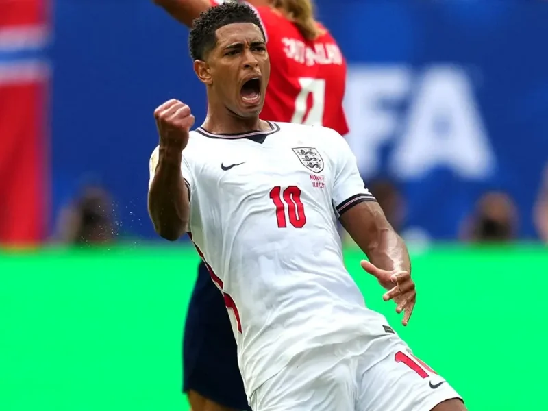 Jude Bellingham scores twice to send England to 2026 World Cup semifinals