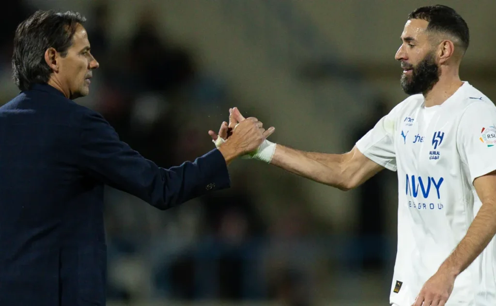 Benzema responde com ironia a boato sobre saída do elenco do Al-Hilal no Campeonato Saudita