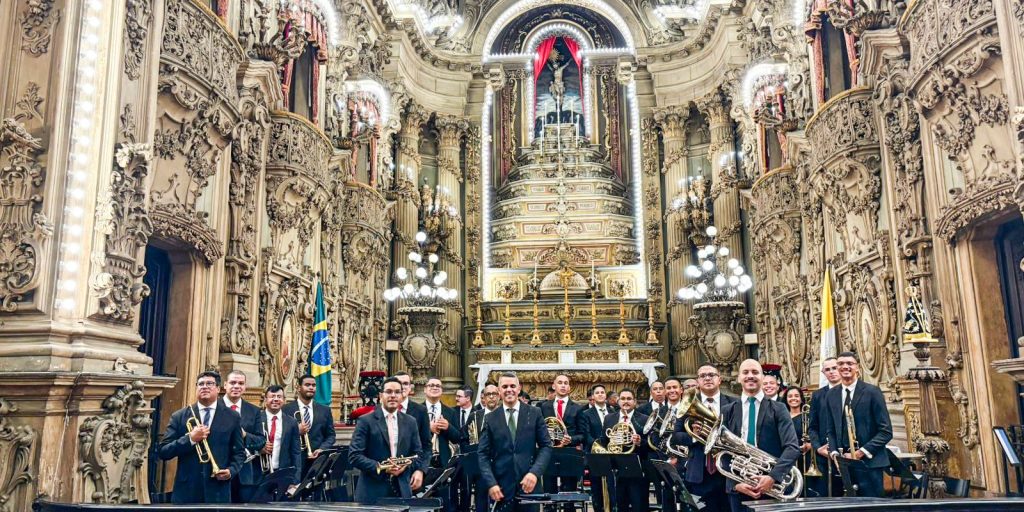 Rio Brass Band abre caminho para encontro mundial de bandas com concerto em igreja histórica do centro do Rio