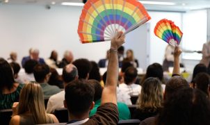 Governo fluminense promete quitar salários atrasados de trabalhadores do programa Rio Sem LGBTIfobia
