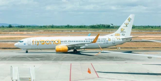 Anac proíbe Flybondi de vender passagens para novos destinos no Brasil após 79% de voos cancelados