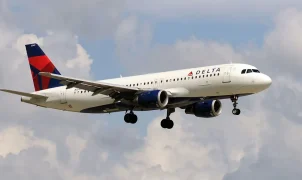 Delta Air Lines flight hit by fireworks mortar near Midway Airport
