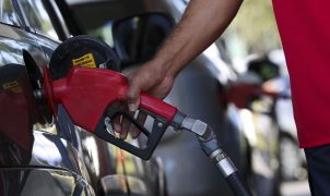 CNPE adia reunião sobre aumento de etanol na gasolina para 32% após pedido de novos testes
