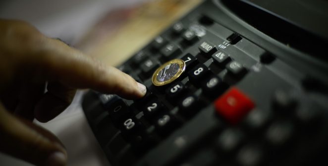 IPCA-15 desacelera para 0,06% em julho, puxado por queda nos alimentos e alta na habitação
