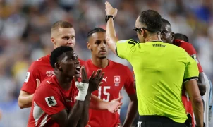 IFAB admite erro em expulsão de Breel Embolo na Copa de 2026 e explica falha na aplicação do VAR