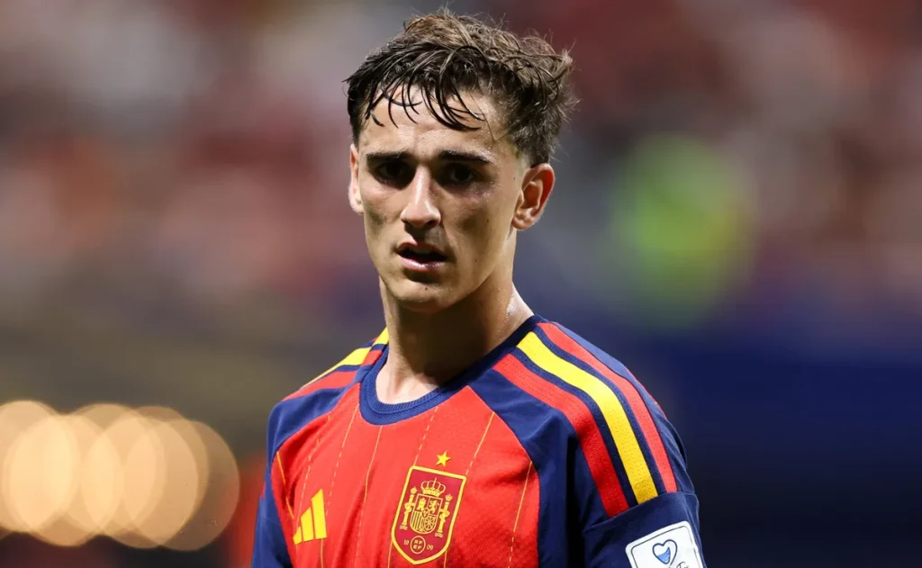 Gavi fica no banco: técnico da Espanha mantém time que deu certo e deixa jovem fora da final da Copa
