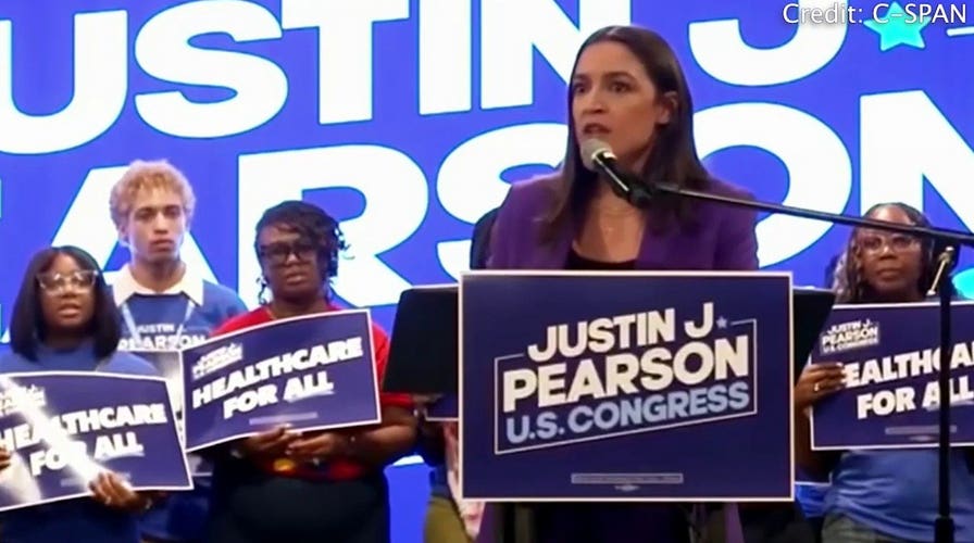 AOC accused of putting on new accent during Memphis rally