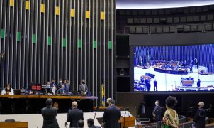 Dino intima presidentes de 21 partidos a explicar interferência em emendas parlamentares
