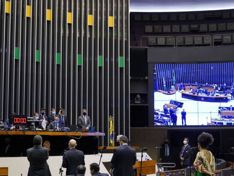 Dino intima presidentes de 21 partidos a explicar interferência em emendas parlamentares