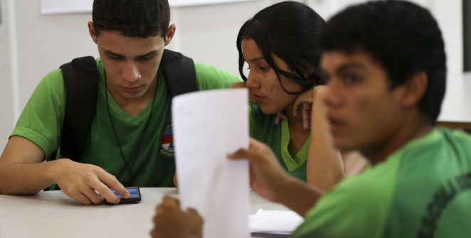 Inclusão digital no Brasil é marcada por desigualdade e exclusão, aponta pesquisa