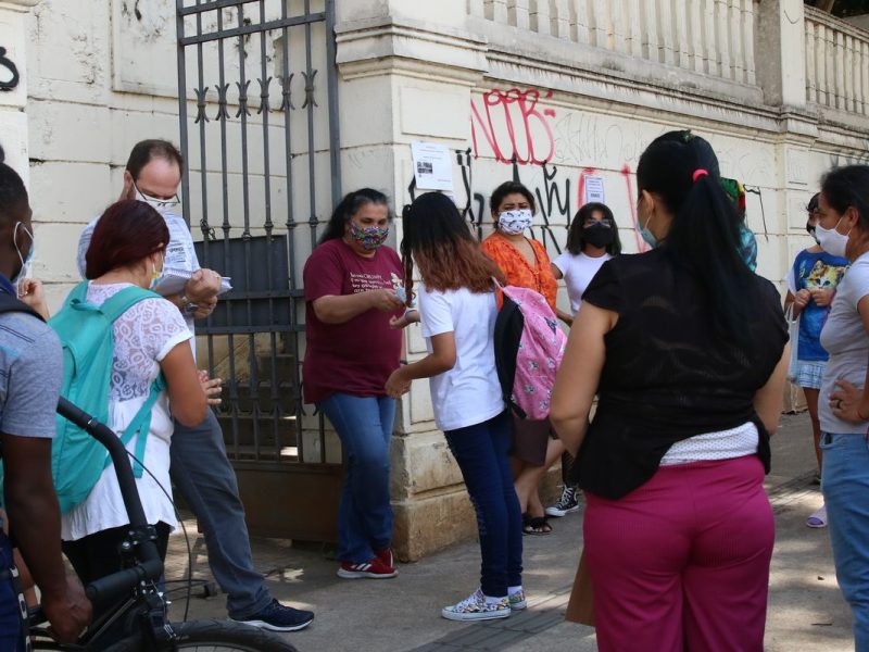 Entenda o papel das escolas no combate à violência contra meninas