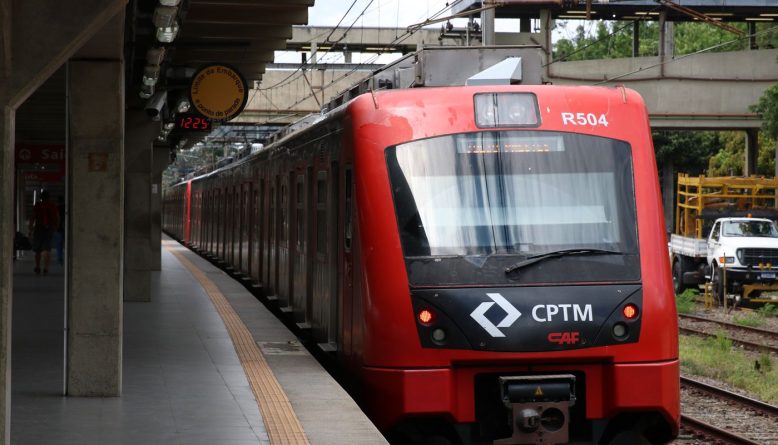 Após caos e incêndio, CPTM retoma operação de três linhas de trem em SP por até 90 dias