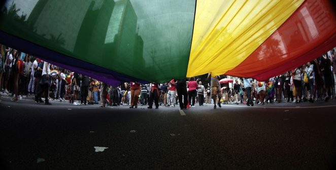 ONG denuncia ausência de dados sobre LGBTIfobia no Rio e aciona Polícia Civil e MP