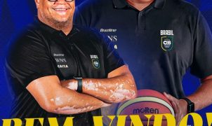 CBB anuncia saída de Pokey Chatman e nomeia Léo Figueiró como novo técnico da seleção feminina de basquete