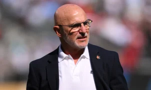 Técnico da Espanha chama briga com Argentina após final da Copa de 2026 de intolerável e inadmissível