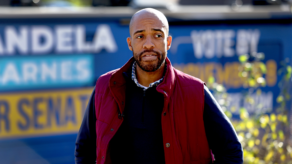 Mandela Barnes desiste da corrida ao governo de Wisconsin e cita falta de apoio para vencer as prévias democratas