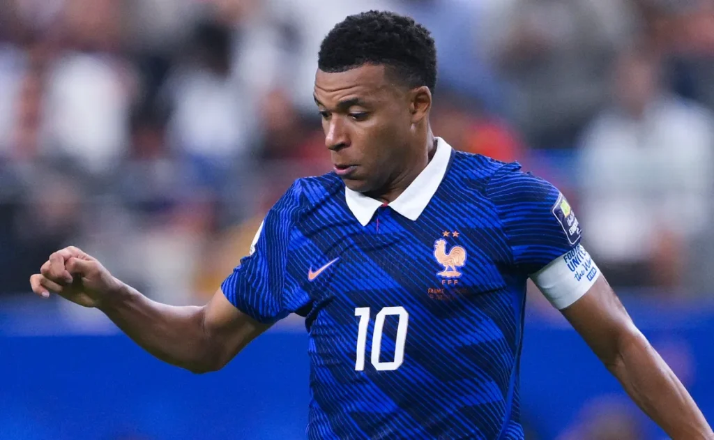 Mbappé terá 31 anos em 2030 e França pode manter base para próxima Copa